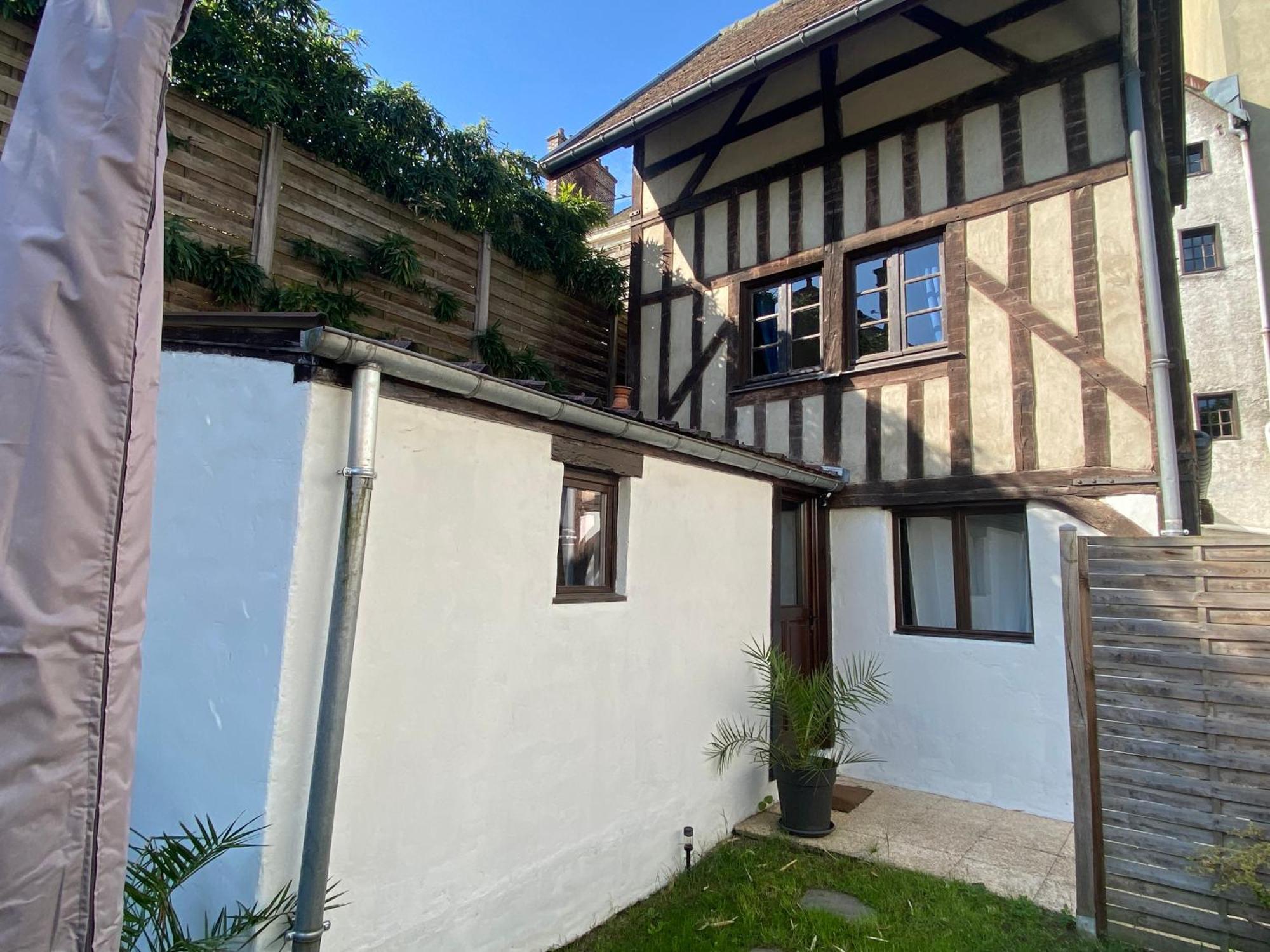 Apartamento La Champenoise Troyes Exterior foto
